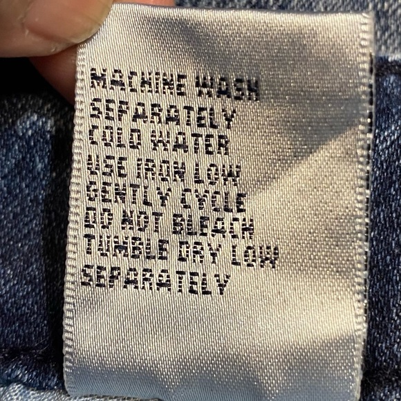 Bamboo distressed‎ stonewashed skinny jeans. 80’s style!!!! - Picture 9 of 16